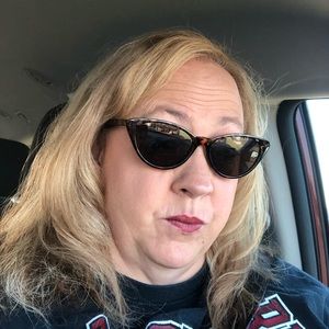 Meet your Posher, Melissa